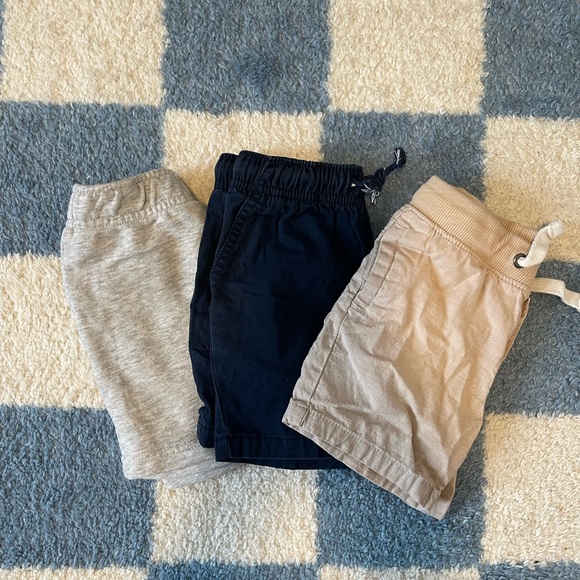 Toddler boys clothing lot - Picture 5 of 8